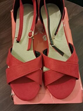 Women’s Red Cross-Strap Open-Toe Sandals